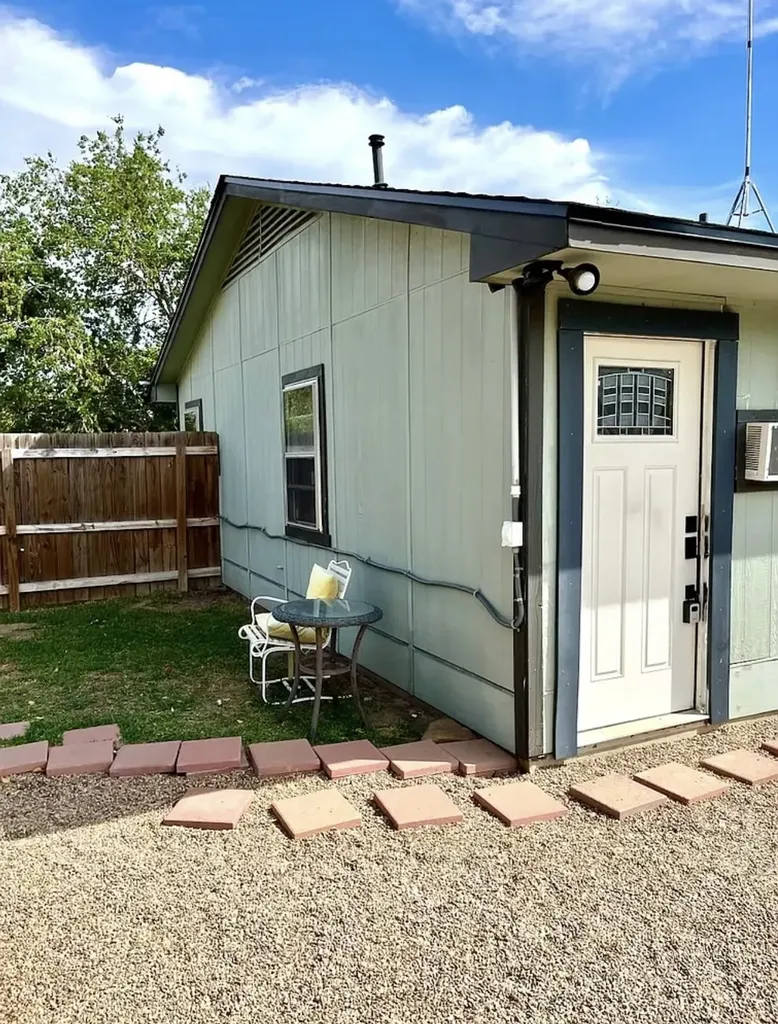 307 W Broadmore Avenue Wills Point TX 75169