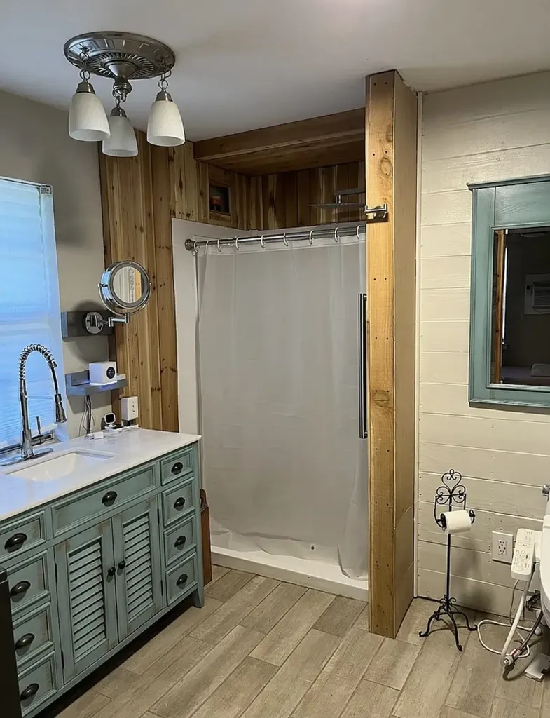 307 W Broadmore Avenue Wills Point TX 75169