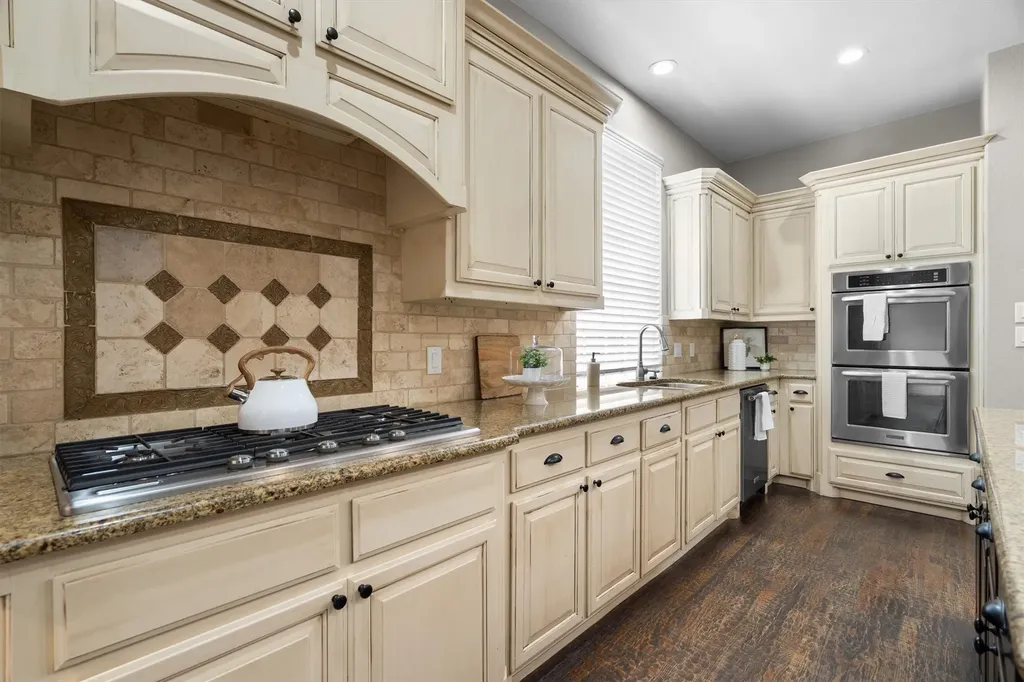 9161 Cedar Ridge Lantana TX 76226