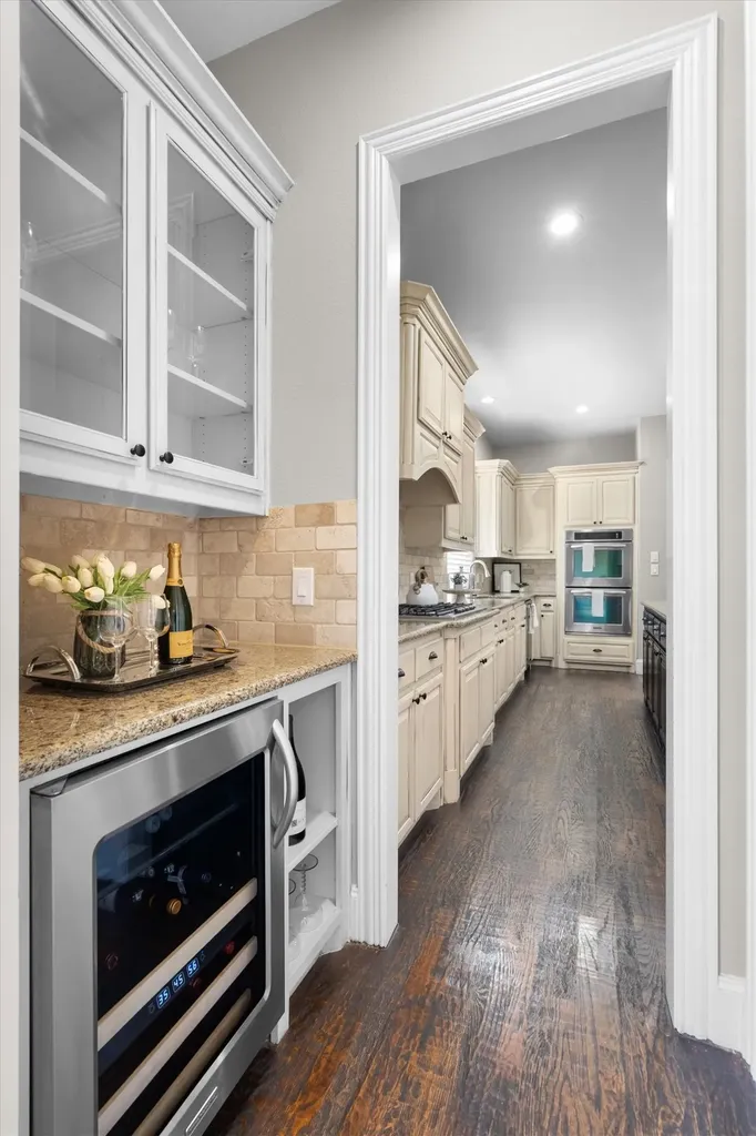 9161 Cedar Ridge Lantana TX 76226