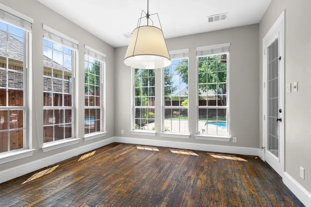 9161 Cedar Ridge Lantana TX 76226