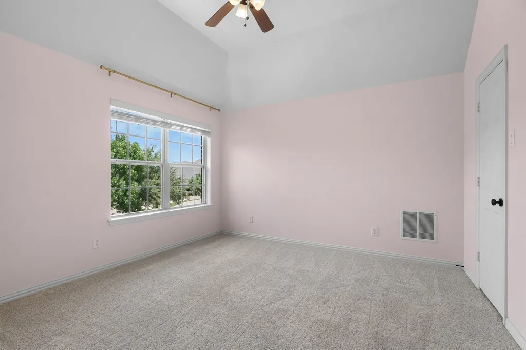 9161 Cedar Ridge Lantana TX 76226