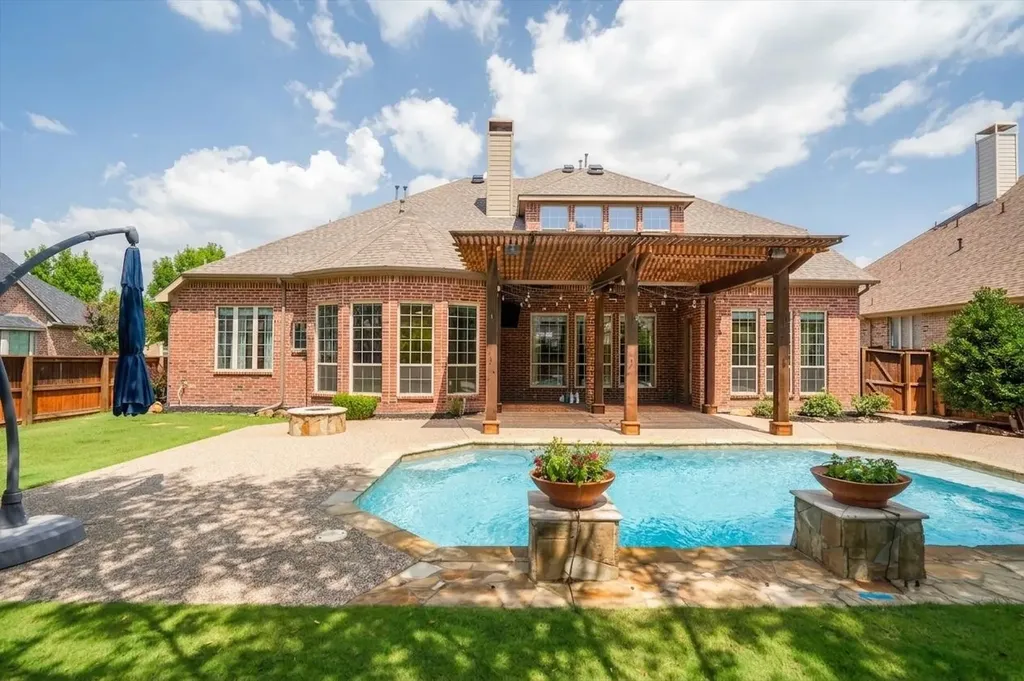 9161 Cedar Ridge Lantana TX 76226