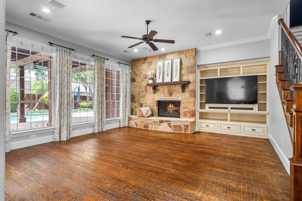 9161 Cedar Ridge Lantana TX 76226