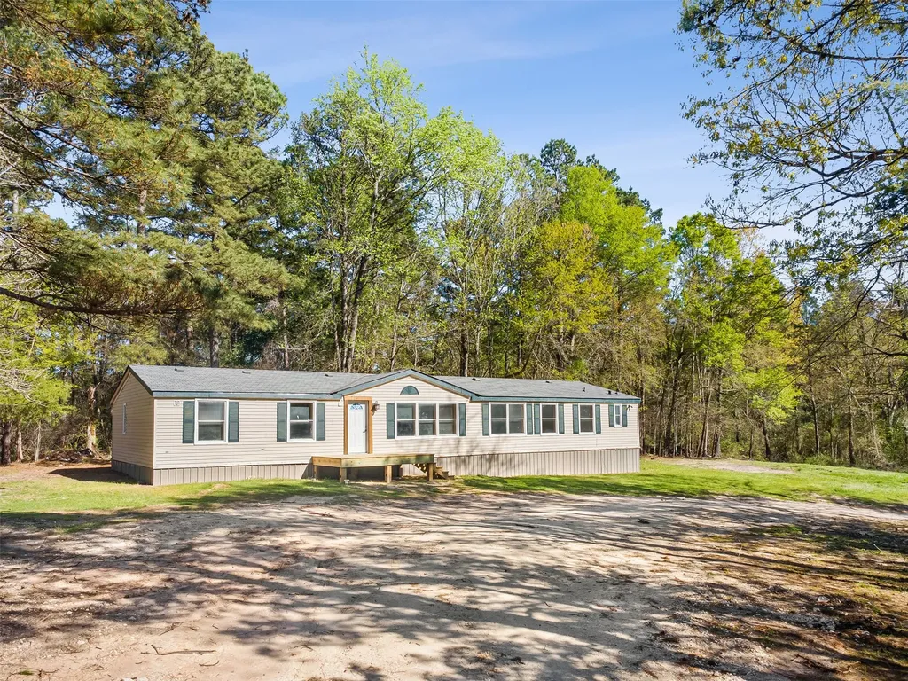 180 SE County Road 4275 Mount Vernon TX 76384