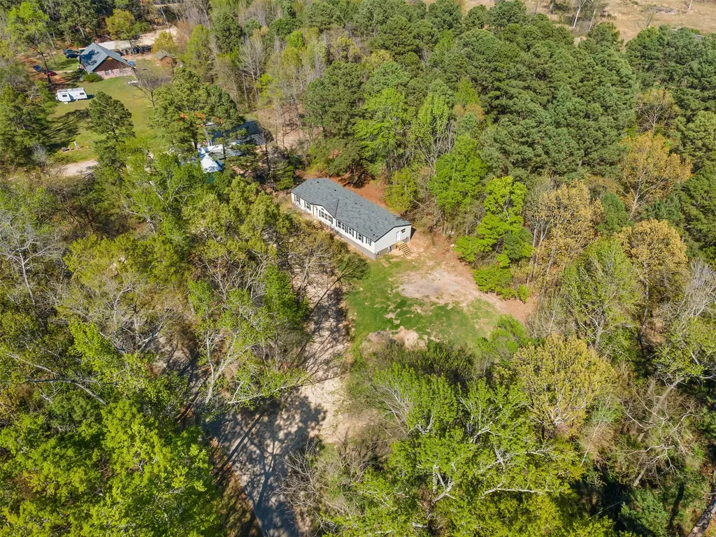 180 SE County Road 4275 Mount Vernon TX 76384