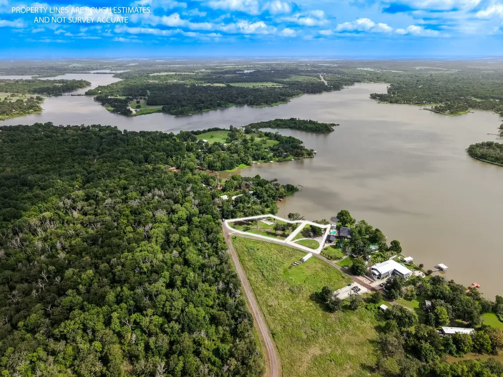105 Lcr Burr Oak Mexia TX 76667