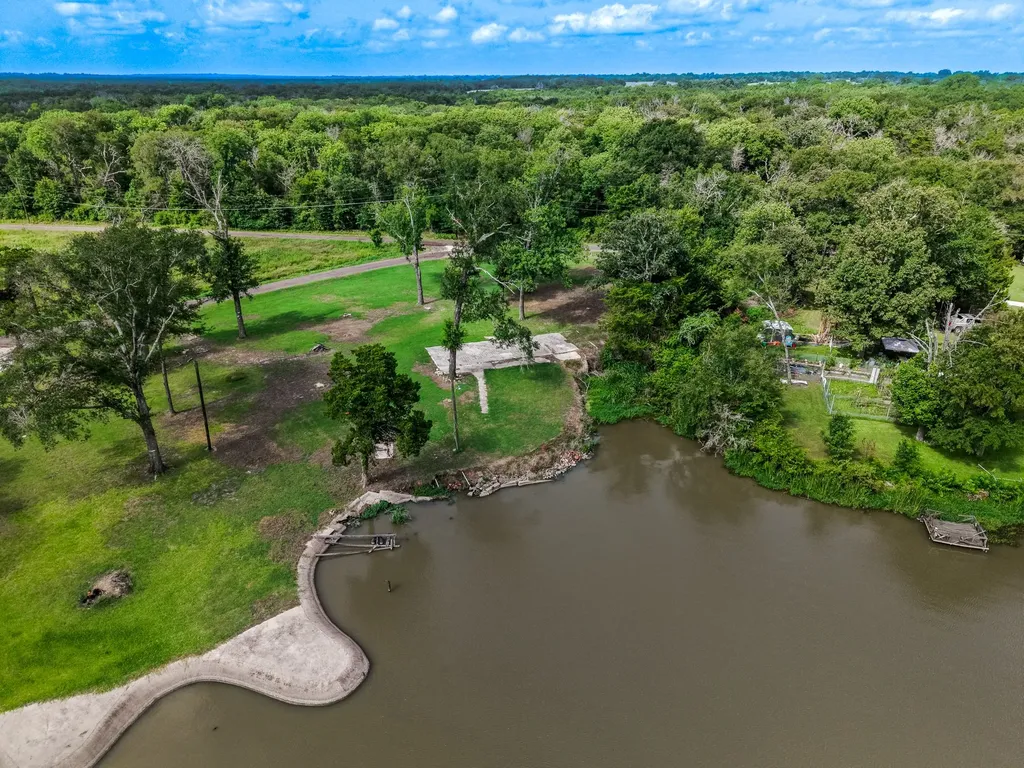 105 Lcr Burr Oak Mexia TX 76667