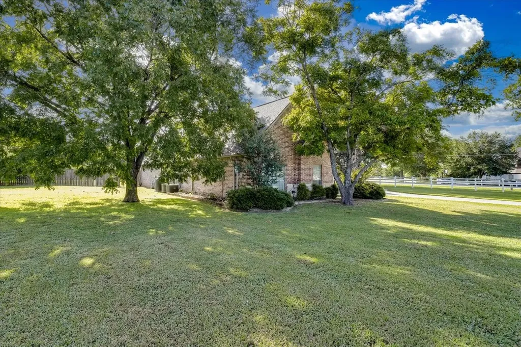 30 Tananger Springs Drive Denison TX 75021