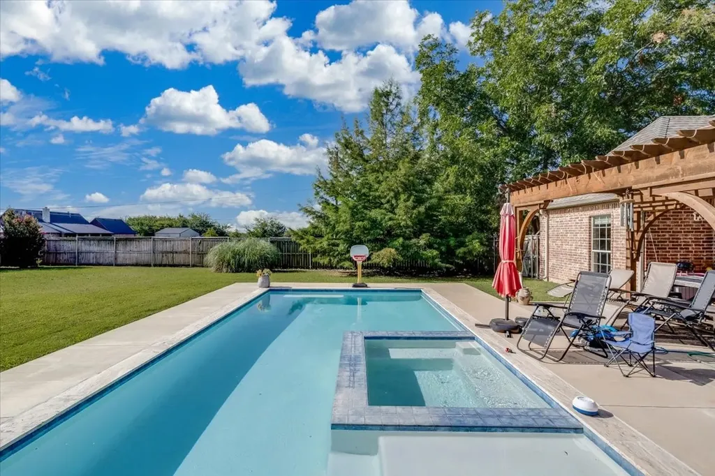 30 Tananger Springs Drive Denison TX 75021