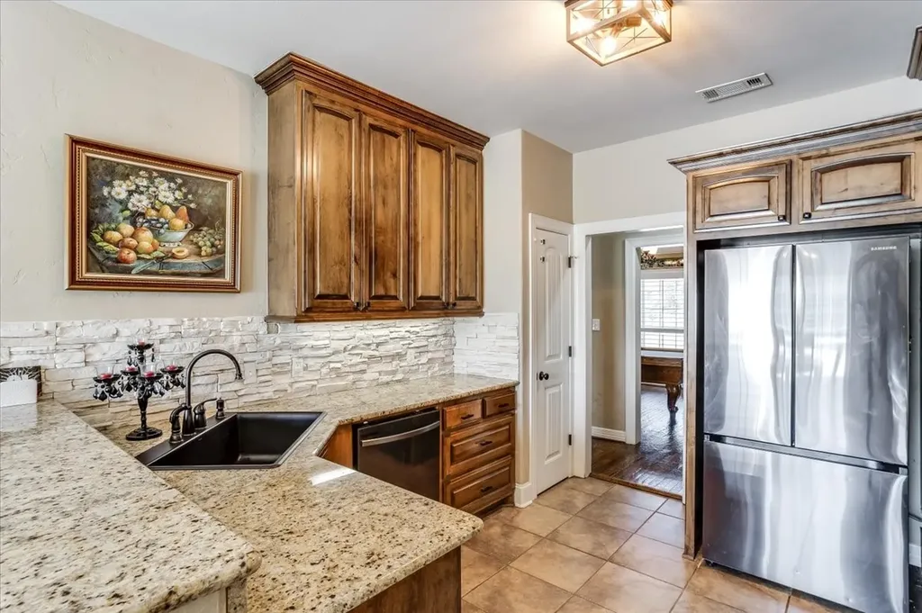 30 Tananger Springs Drive Denison TX 75021