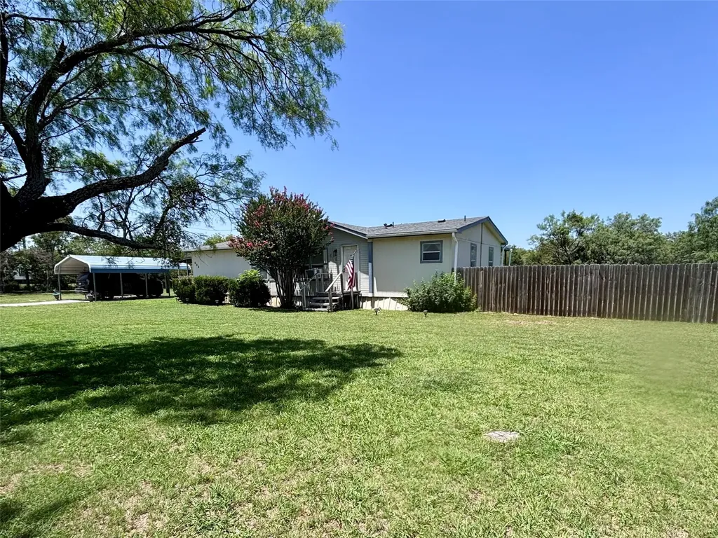 606 W 16th Street Cisco TX 76437