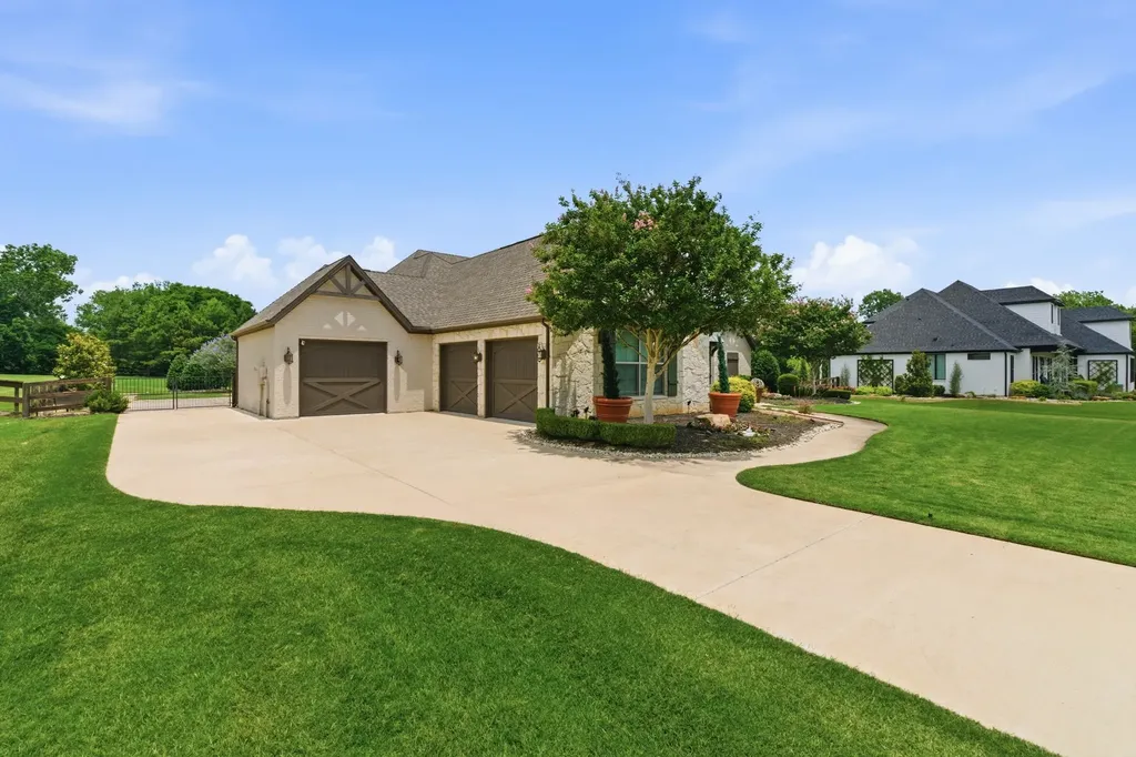 904 Fincher Trail Argyle TX 76226