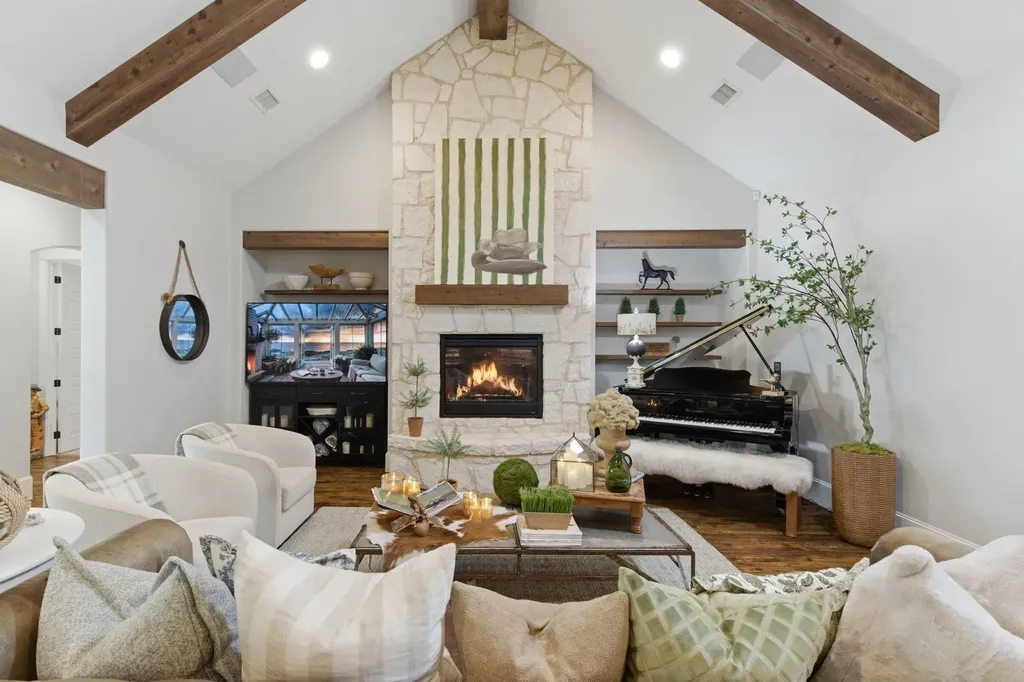 904 Fincher Trail Argyle TX 76226