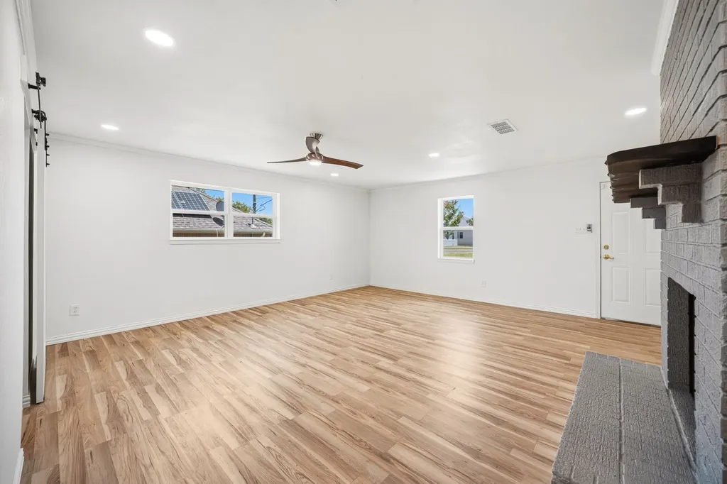 5131 E Fm 875 Waxahachie TX 75167