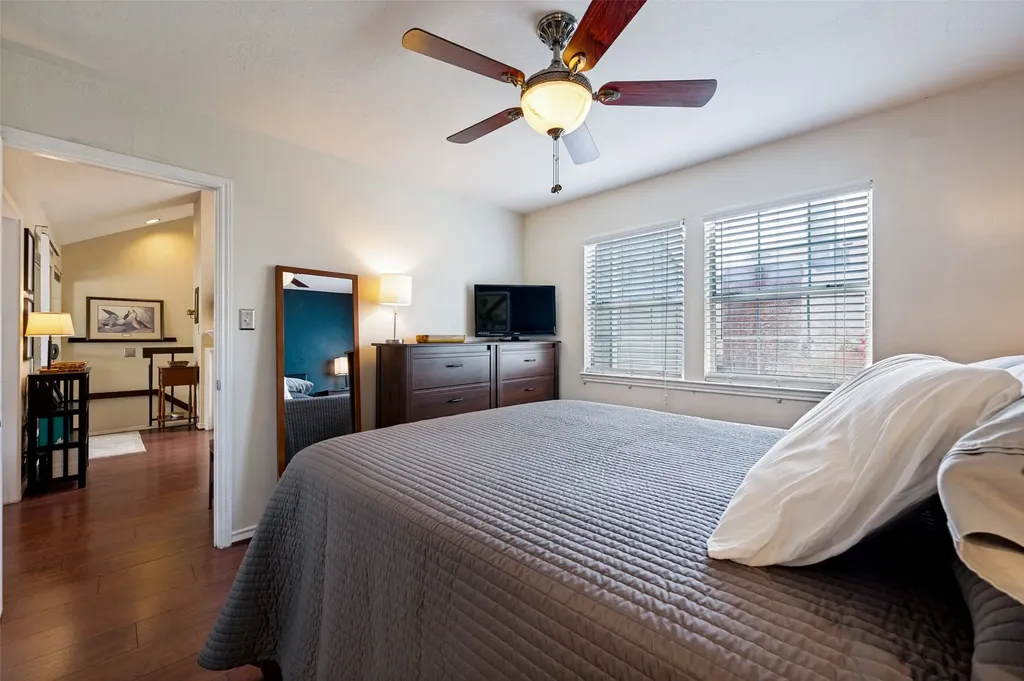 6220 Bentwood Trail Dallas TX 75252