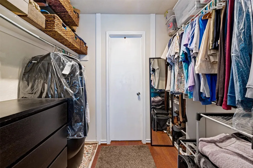 6220 Bentwood Trail Dallas TX 75252