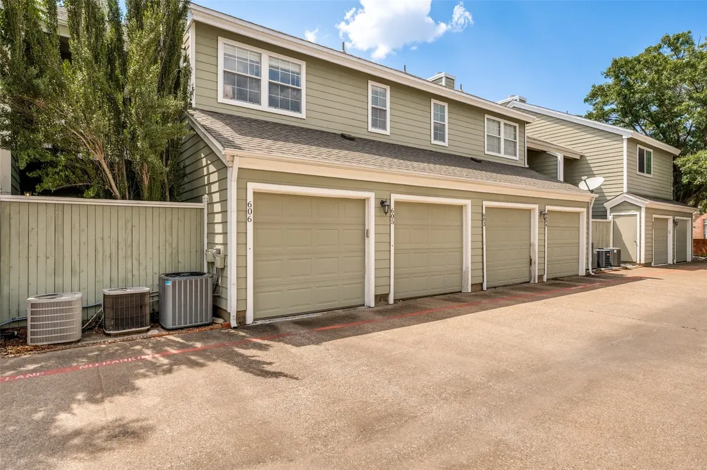 6220 Bentwood Trail Dallas TX 75252