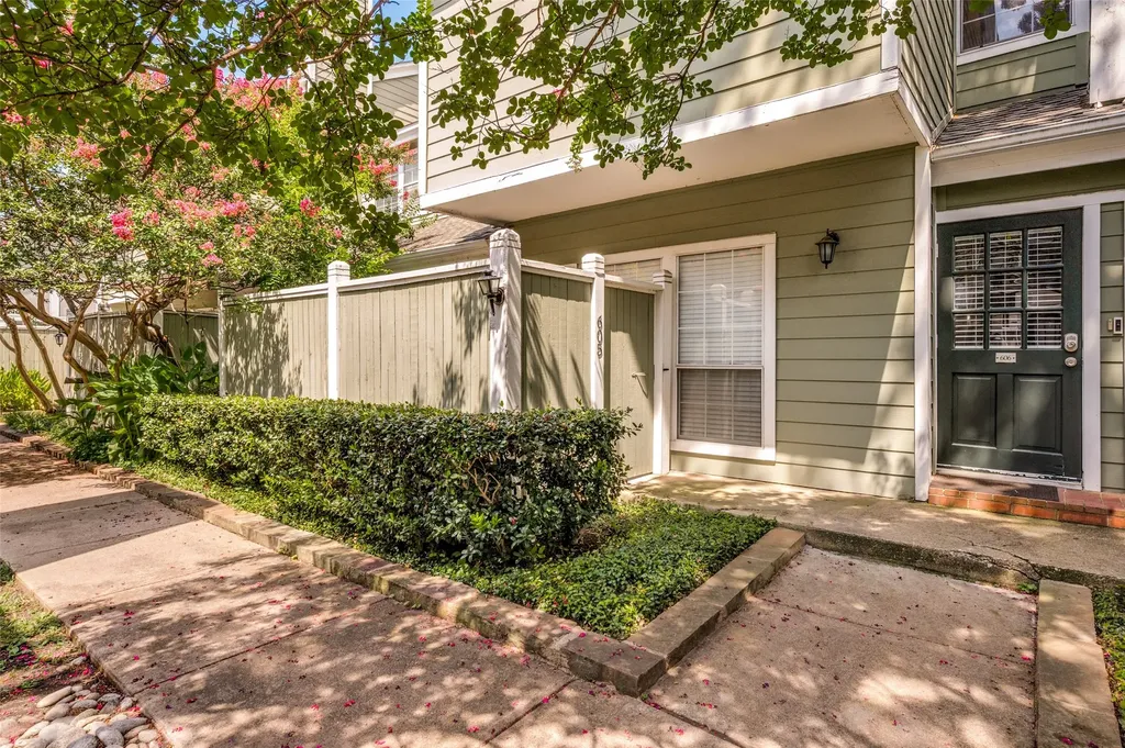 6220 Bentwood Trail Dallas TX 75252