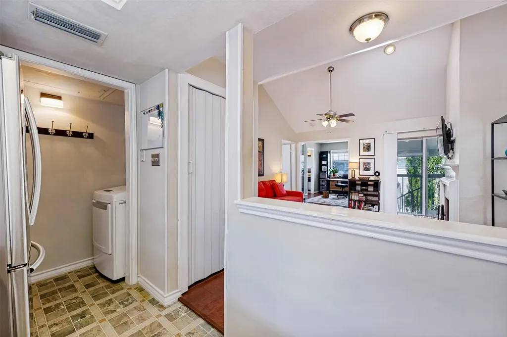 6220 Bentwood Trail Dallas TX 75252