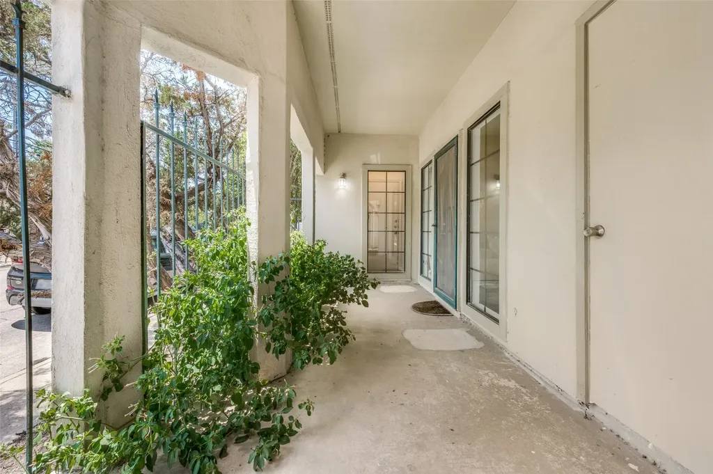 3105 San Jacinto Street Dallas TX 75204