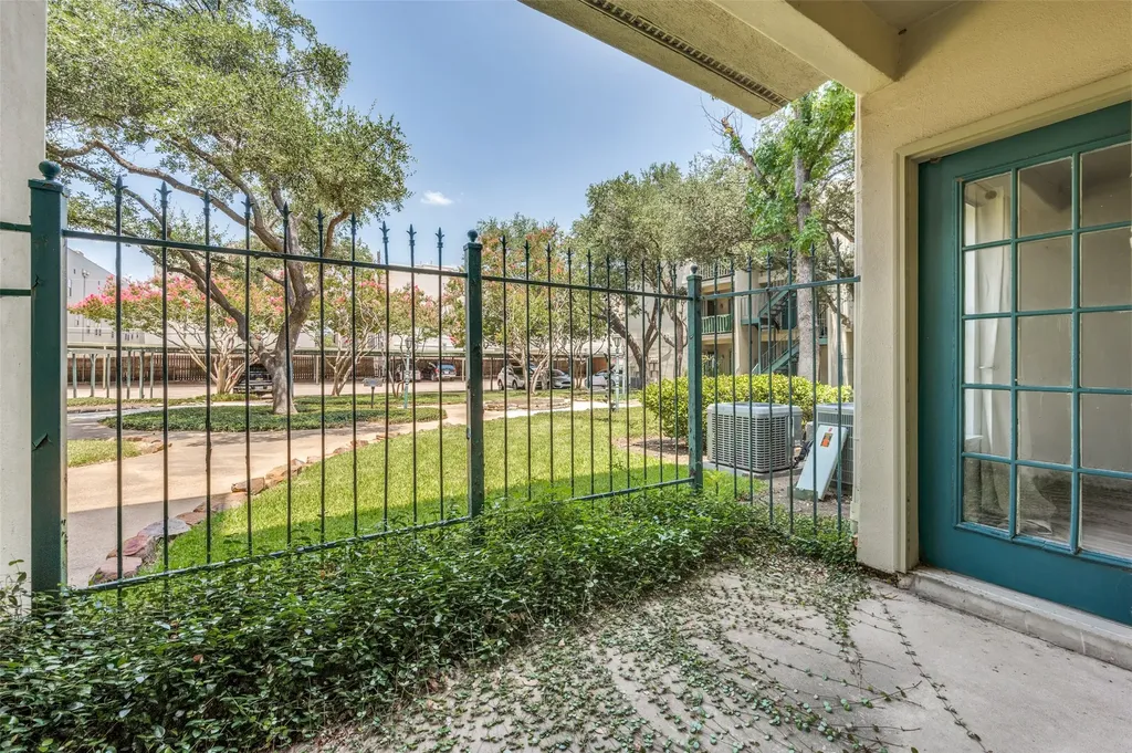 3105 San Jacinto Street Dallas TX 75204
