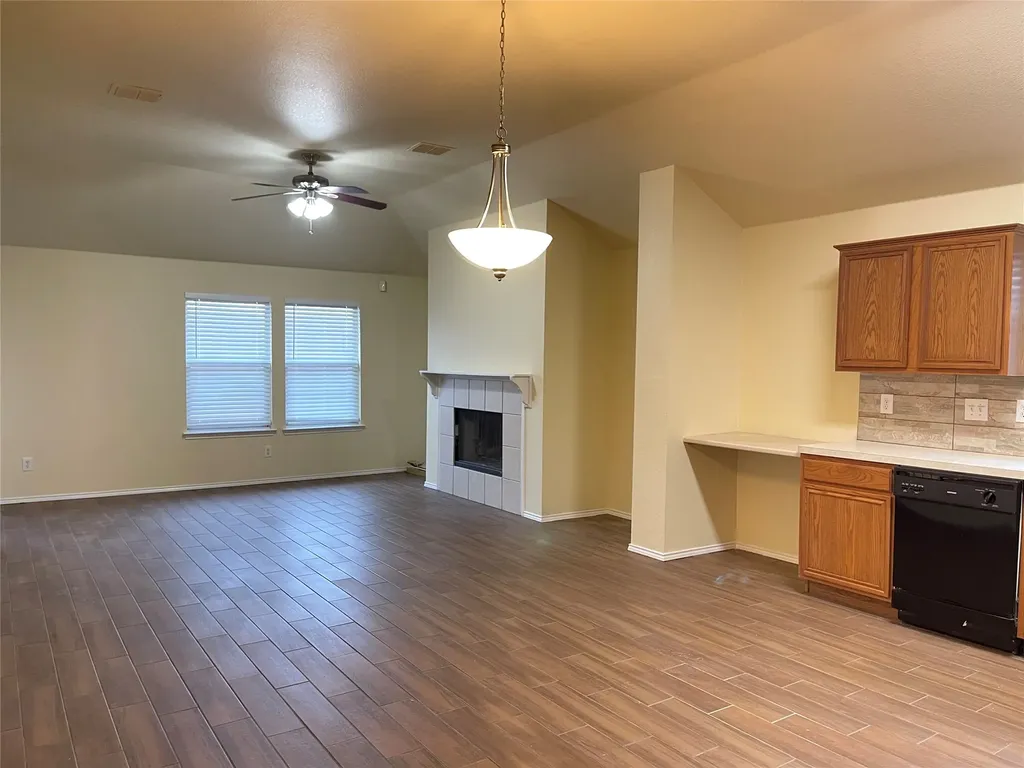 5548 Spring Ridge Drive Watauga TX 76137