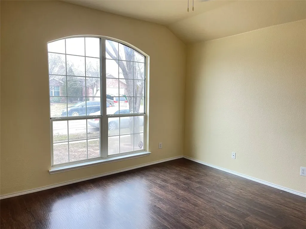5548 Spring Ridge Drive Watauga TX 76137