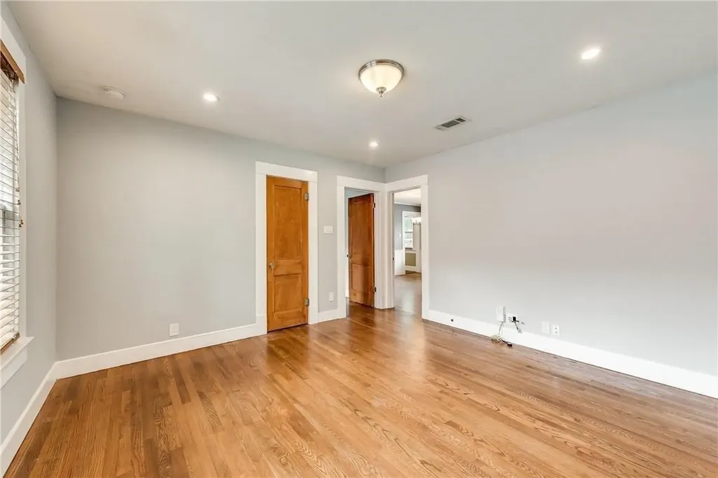 1423 Hollywood Avenue Dallas TX 75208