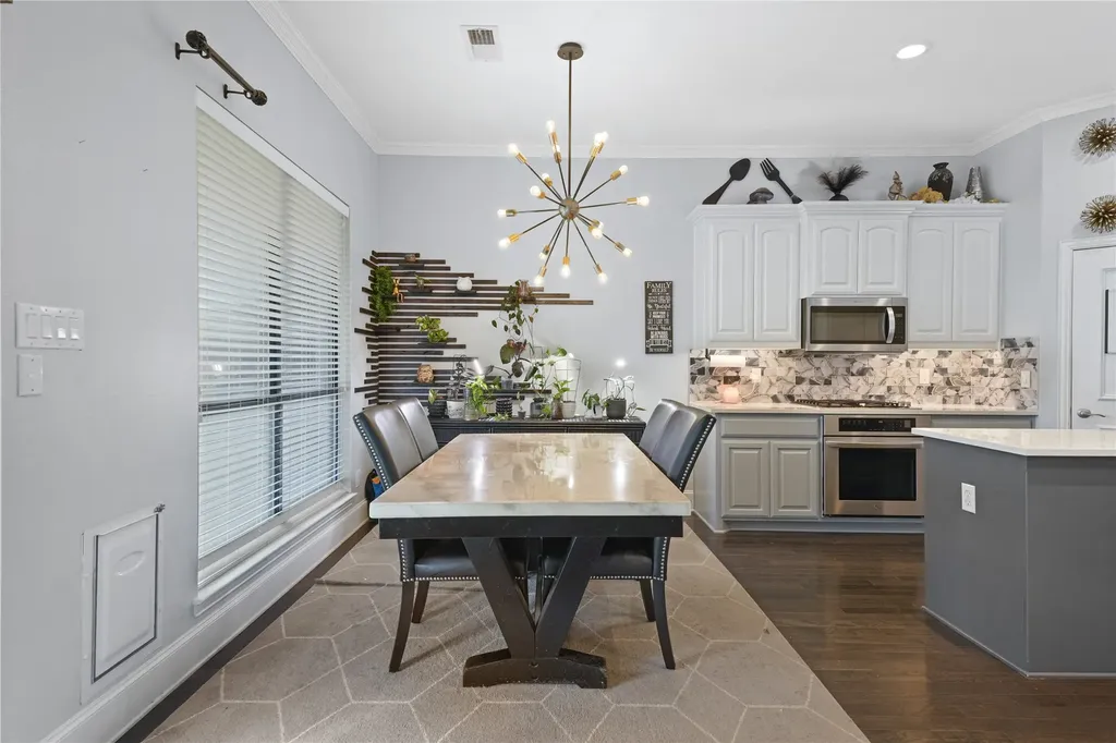 5508 Thistle Hill Denton TX 76210