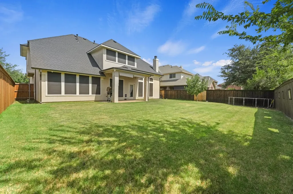 5508 Thistle Hill Denton TX 76210
