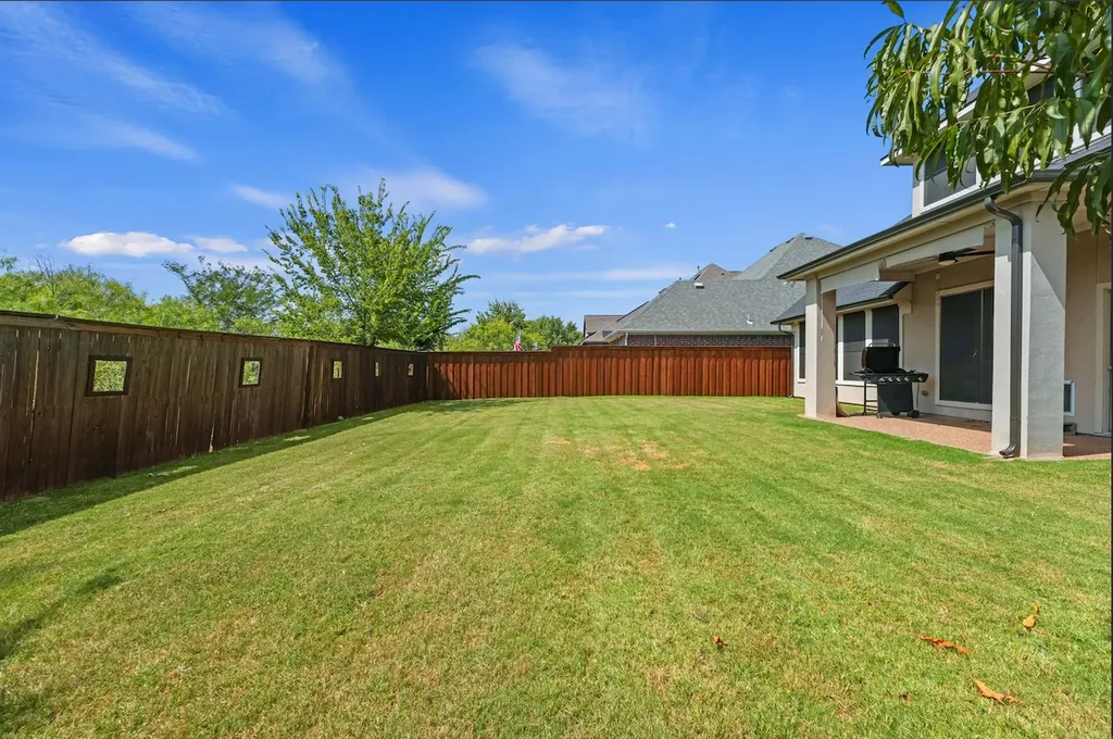5508 Thistle Hill Denton TX 76210