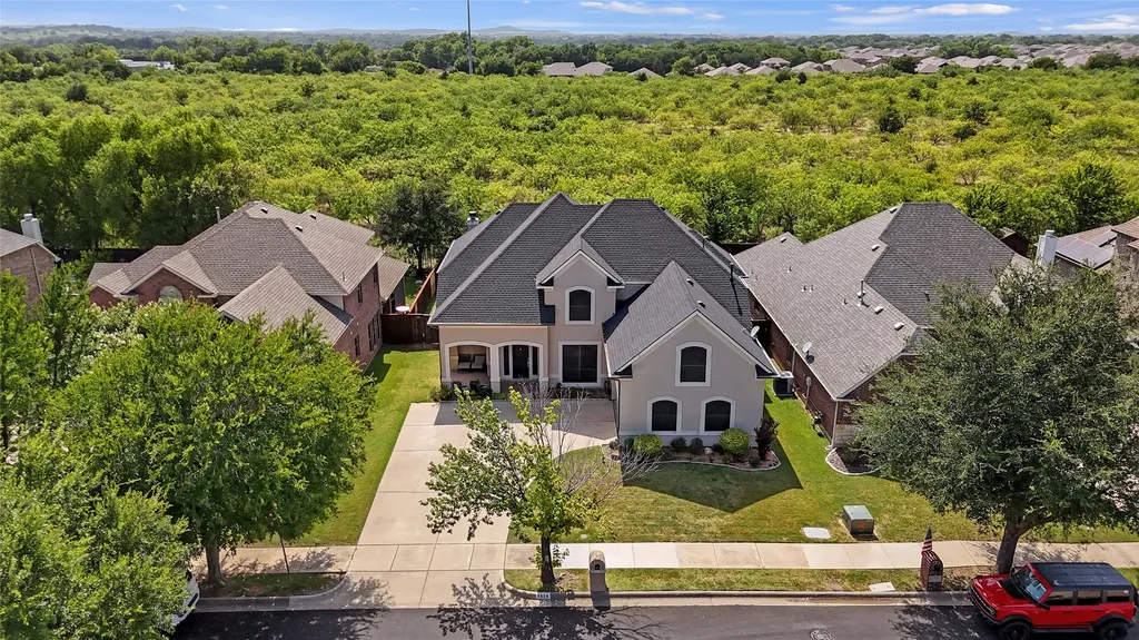 5508 Thistle Hill Denton TX 76210