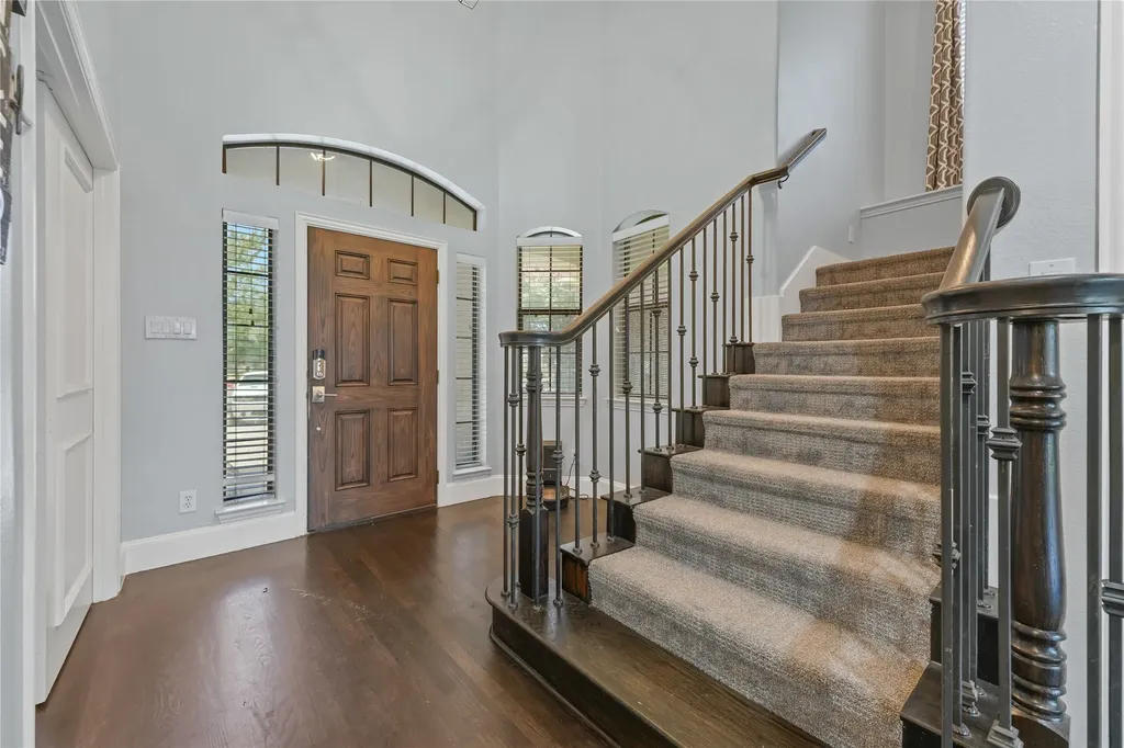 5508 Thistle Hill Denton TX 76210