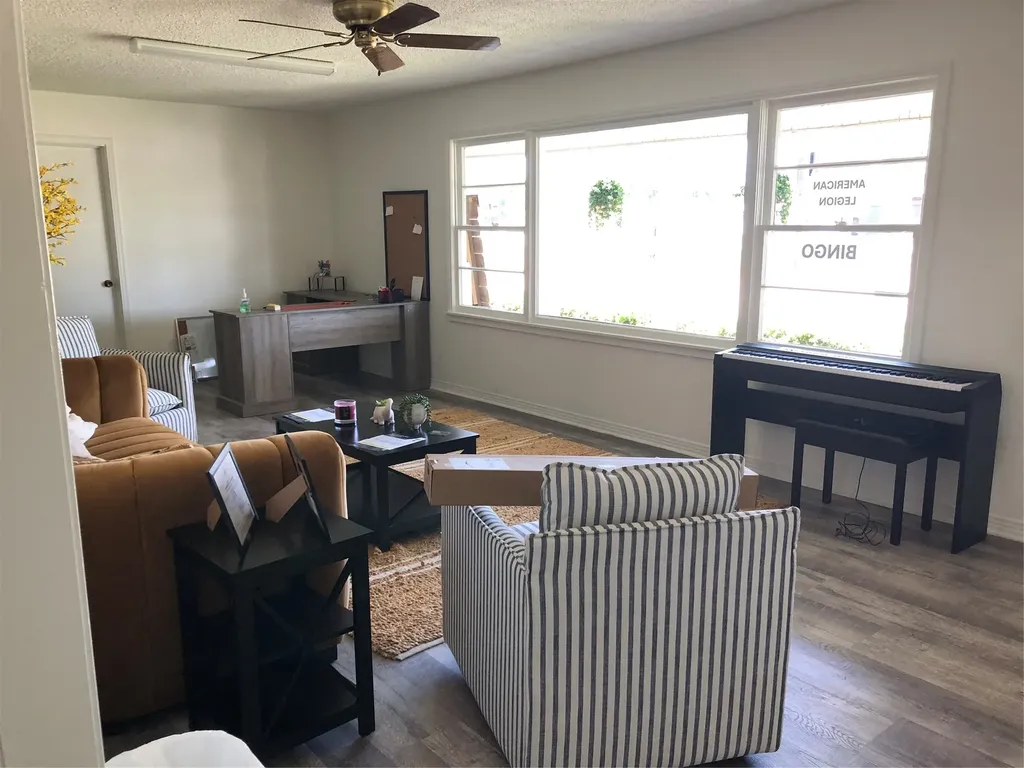 1305 NE Big Bend Trail Glen Rose TX 76043