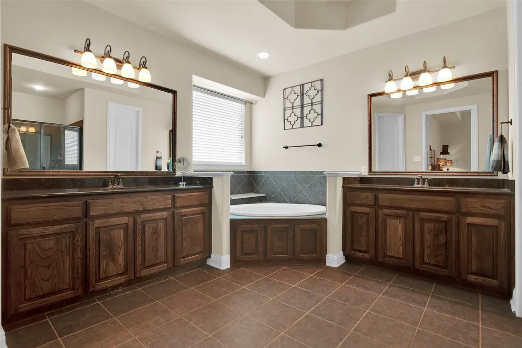1204 Sand Jack Drive Corinth TX 76208