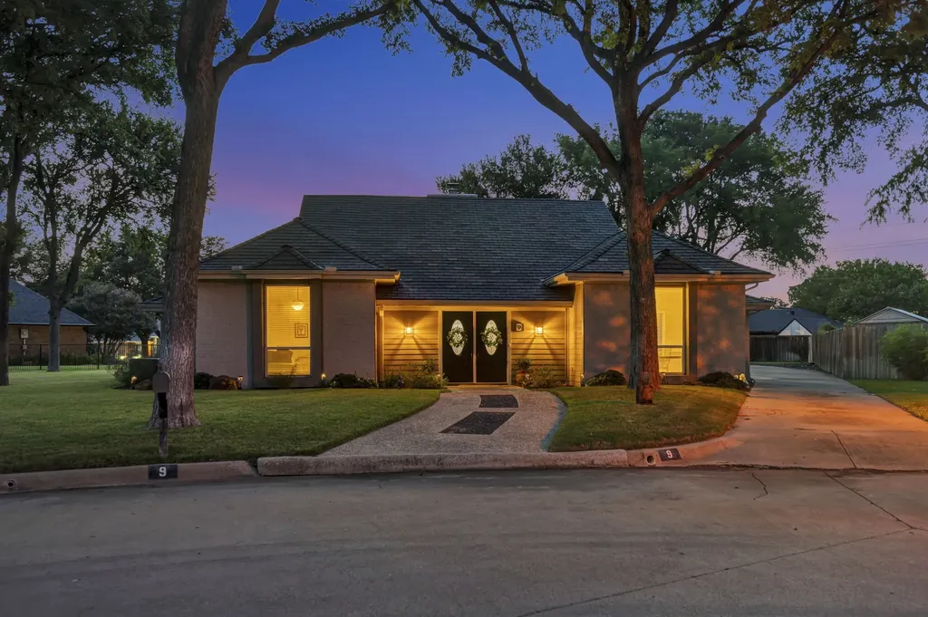 9 Wentworth Court Trophy Club TX 76262