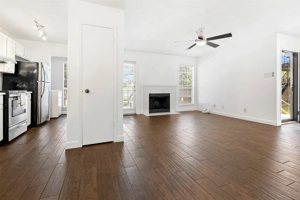 5981 Arapaho Road Dallas TX 75248