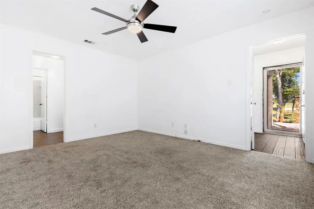 5981 Arapaho Road Dallas TX 75248