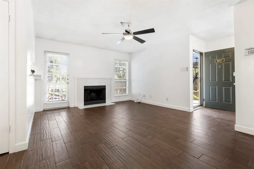5981 Arapaho Road Dallas TX 75248