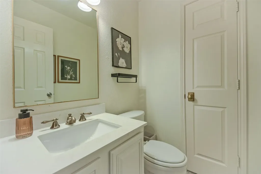 3922 Rolling Oaks Drive Carrollton TX 75007