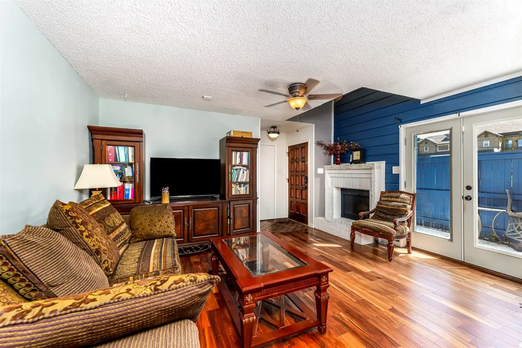 1719 Westview Terrace Arlington TX 76013