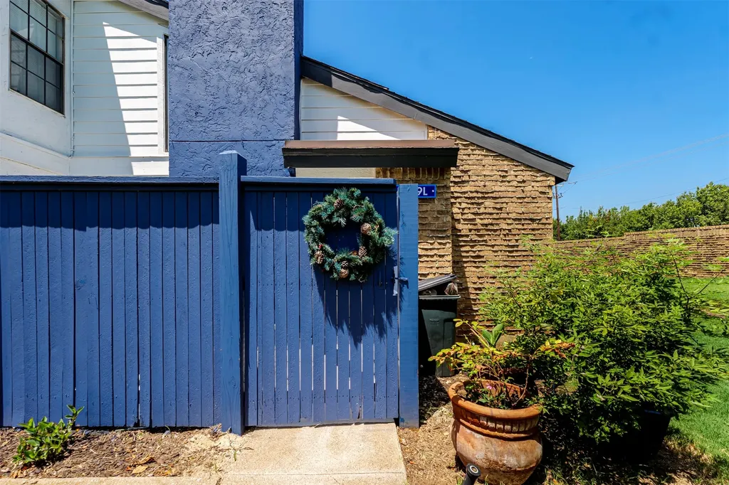 1719 Westview Terrace Arlington TX 76013