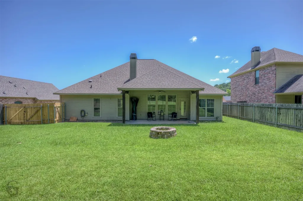 6961 Emerald Bay Loop Blanchard LA 71107
