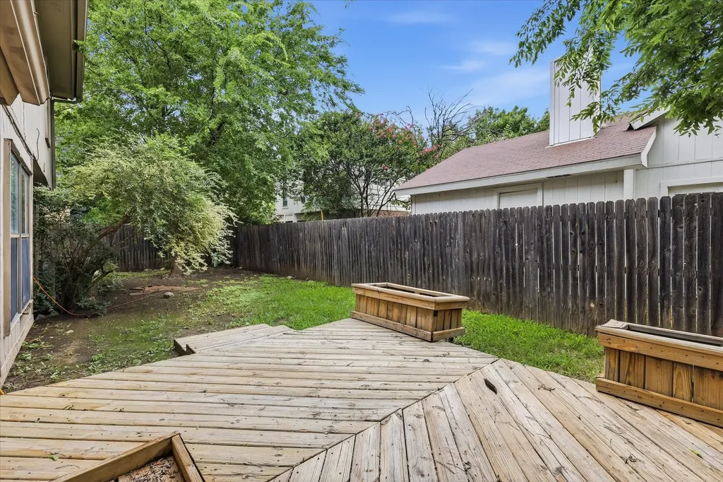 6733 Dandelion Drive Fort Worth TX 76137