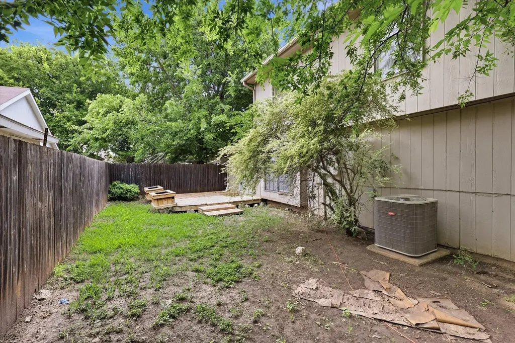 6733 Dandelion Drive Fort Worth TX 76137