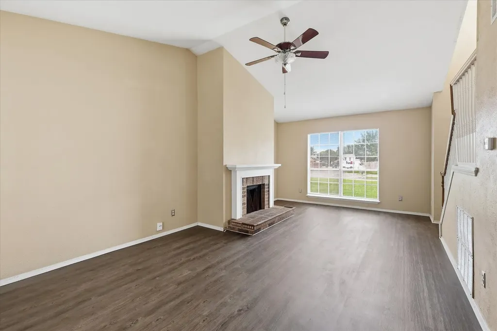 6733 Dandelion Drive Fort Worth TX 76137