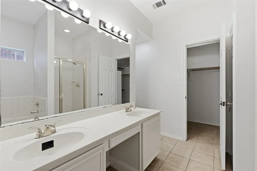 2843 Meadow Way Lane Dallas TX 75228
