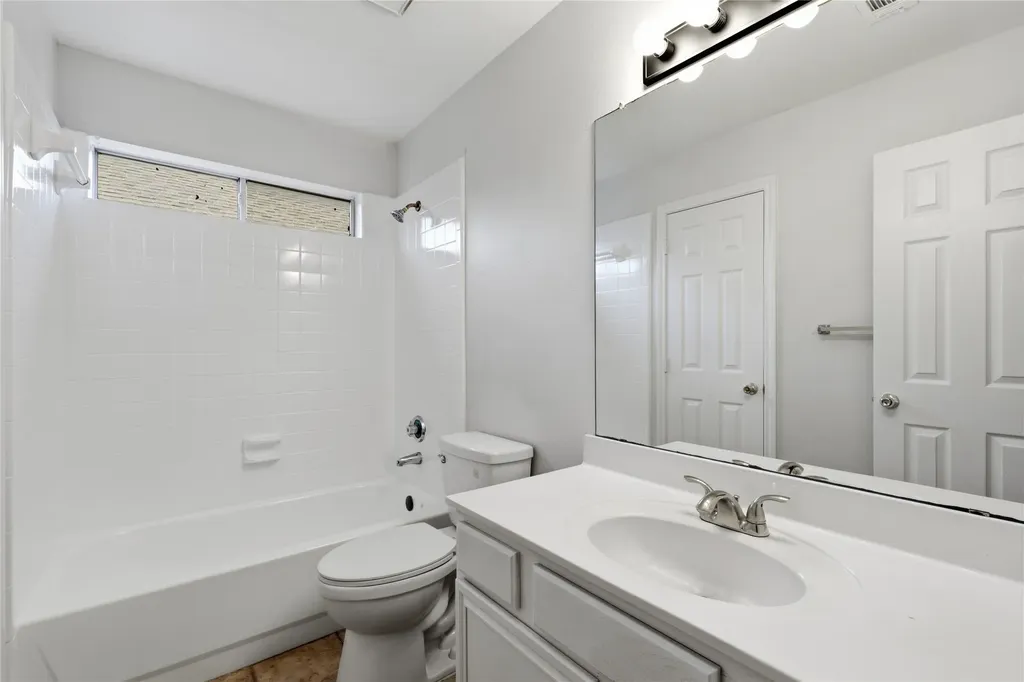 2843 Meadow Way Lane Dallas TX 75228