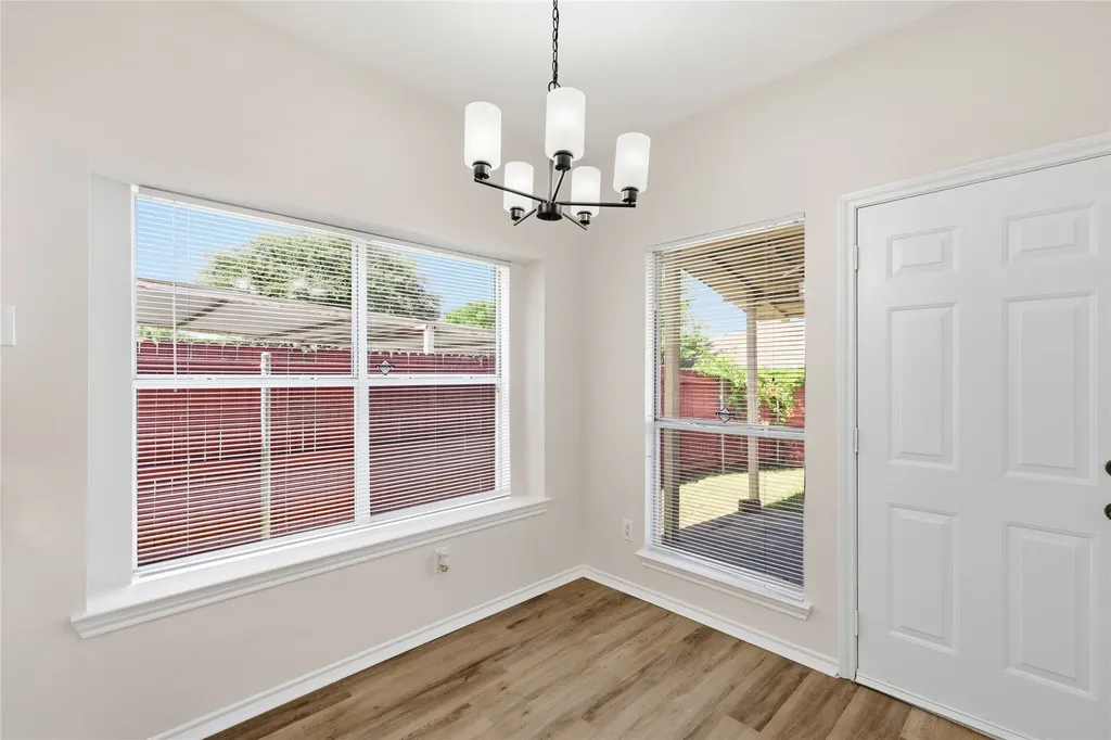 2843 Meadow Way Lane Dallas TX 75228
